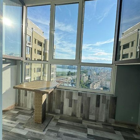 Solo Apartment Virmenska 基輔 外观 照片