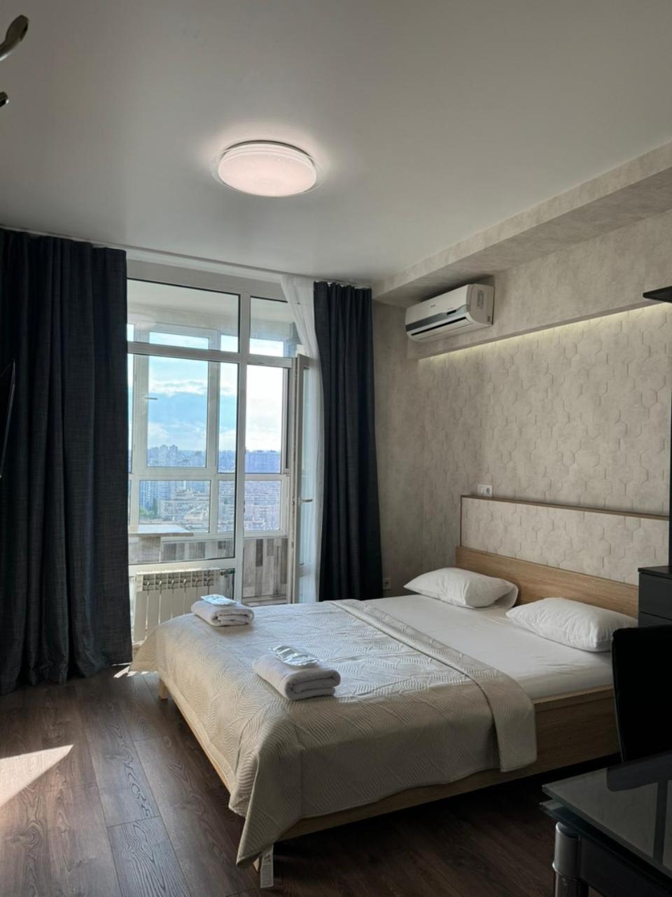 Solo Apartment Virmenska 基輔 外观 照片